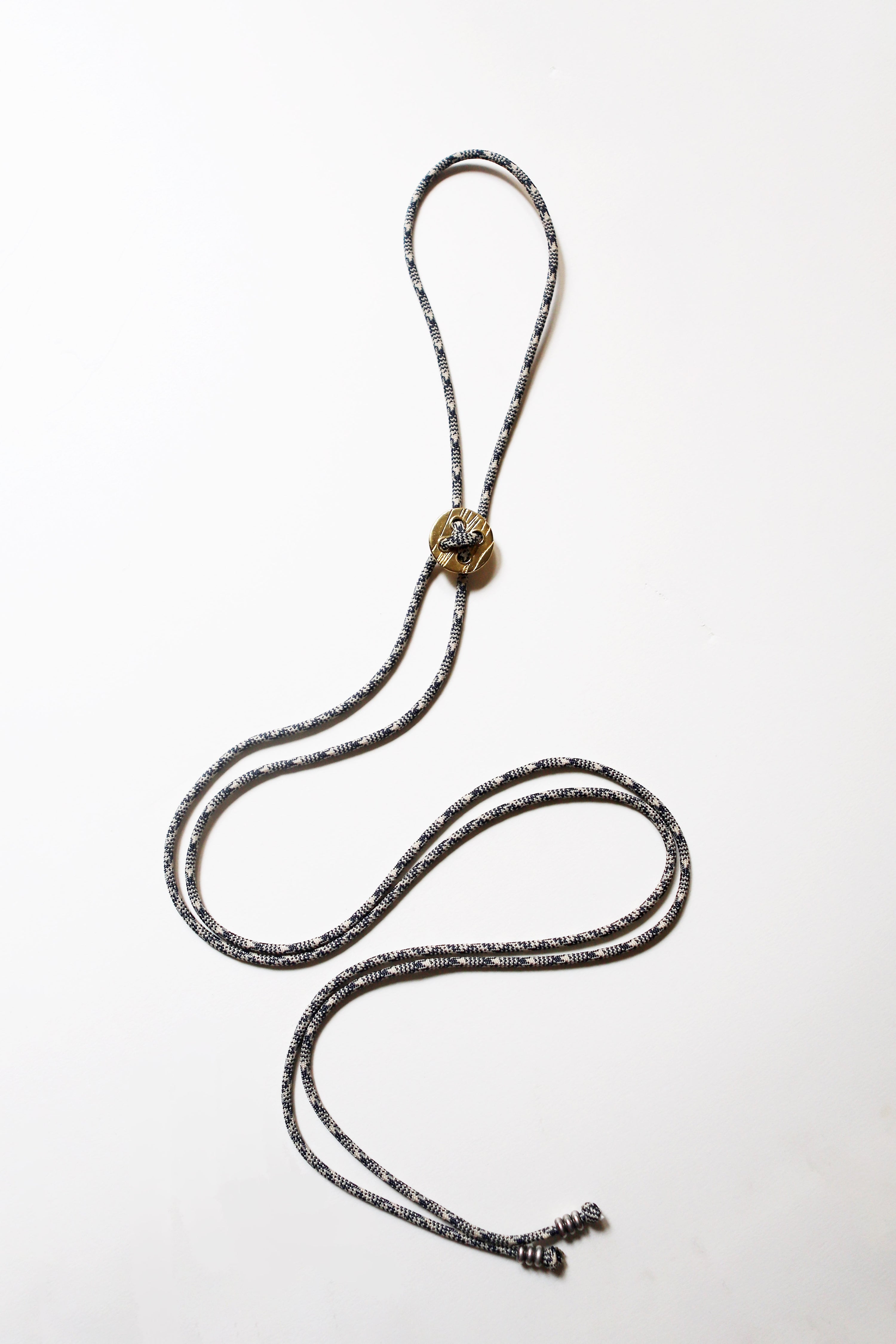 Button Bolo / Camo Cord